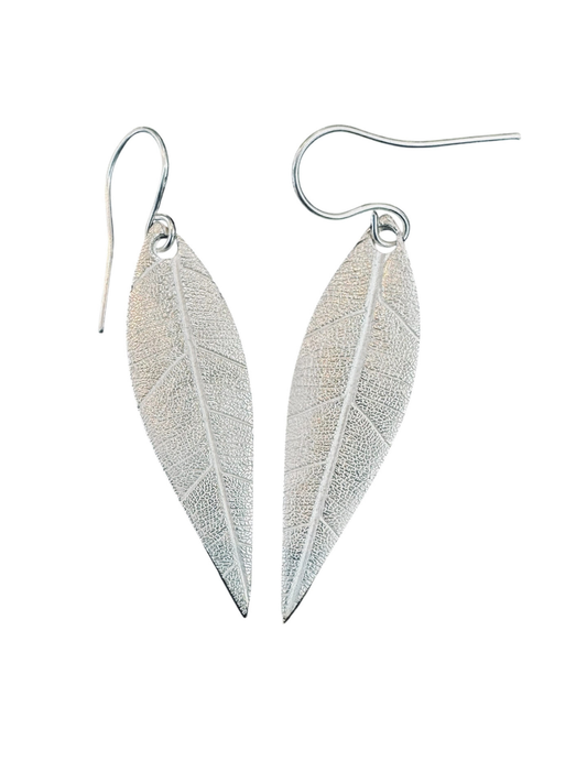 fine_silver_textured_leaf_earrings_handcrafted_design