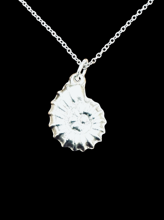 recycled_sterling_silver_nautilus_spiral_necklace