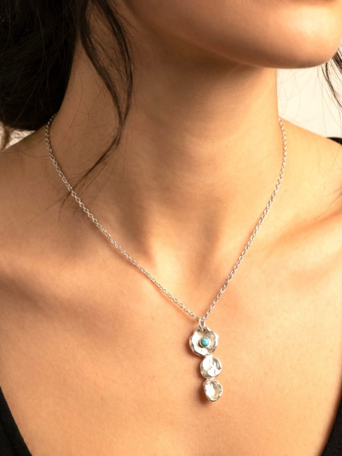 irregular_nuggets_turquoise_pendant_necklace_sterling_silver