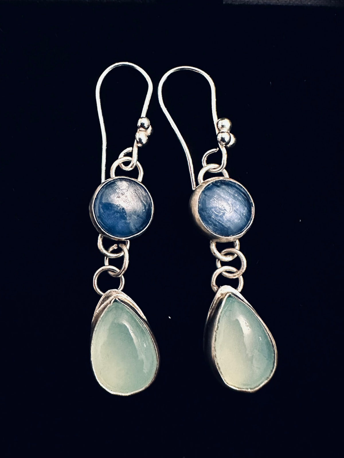 handcrafted_kyanite_chalcedony_earrings_sterling_silver