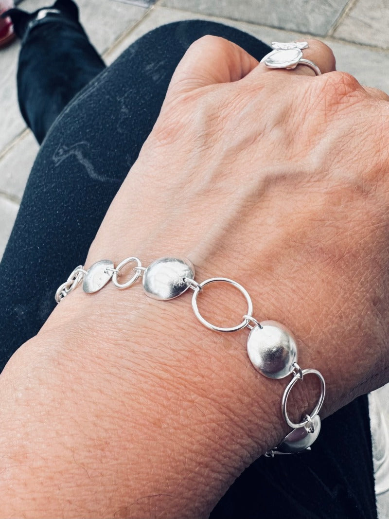 artisan_circles_discs_silver_bracelet