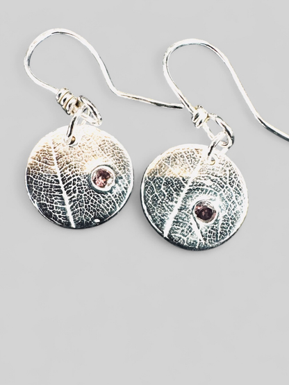 artisan_leaf_earrings_red_cubic_zirconia_fine_silver_jewellery