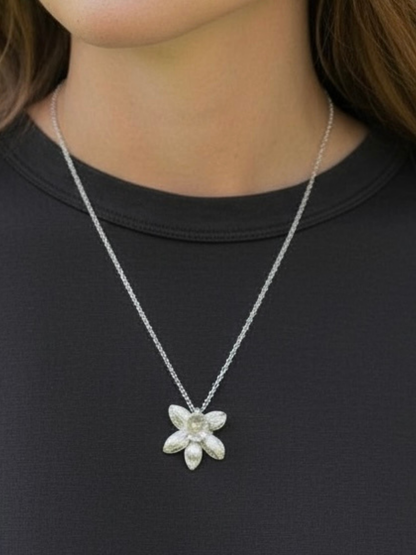 artisan_orchard_pendant_necklace_fine_silver_jewellery