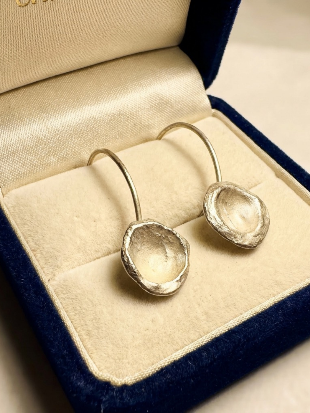 artisan_recycled_fine_silver_disc_dangle_earrings
