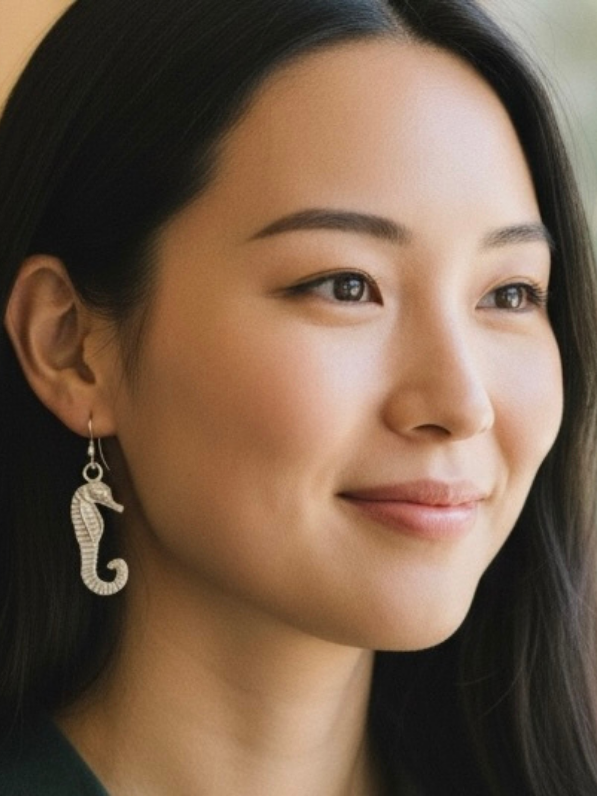 artisan_seahorse_earrings_recycled_sterling_silver_jewellery