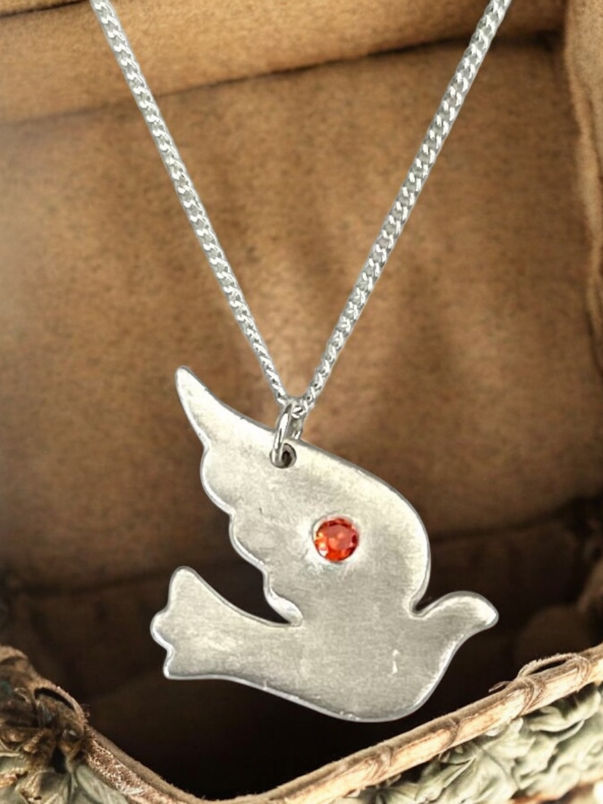 bird_dove_pendant_necklace_fine_silver_jewellery