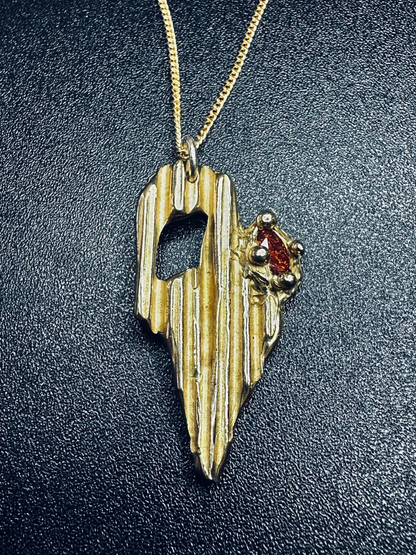 bronze_pendant_red_zirconia_gold_plated_chain_necklace