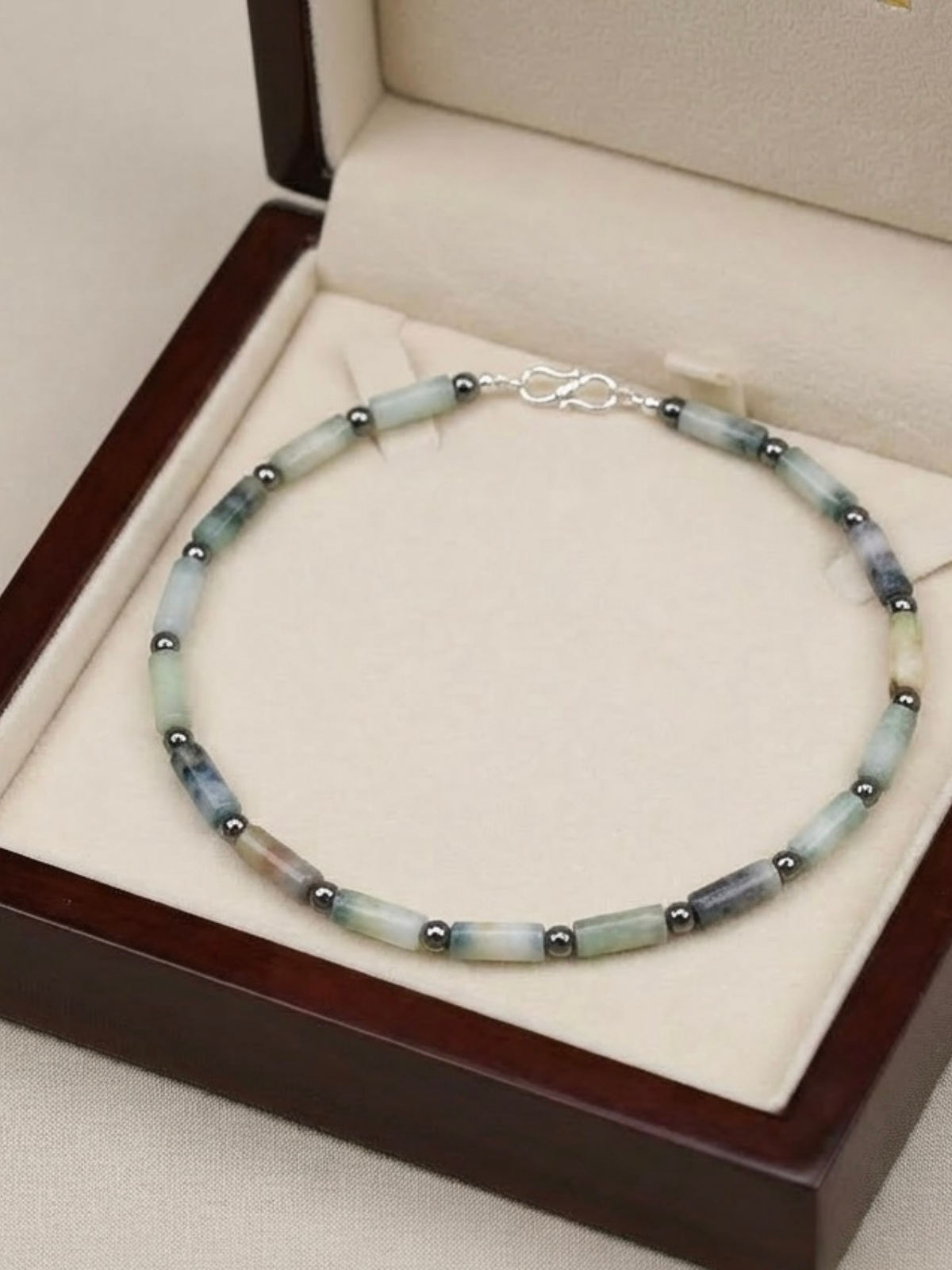 handcrafted_andean_opal_sterling_silver_necklace