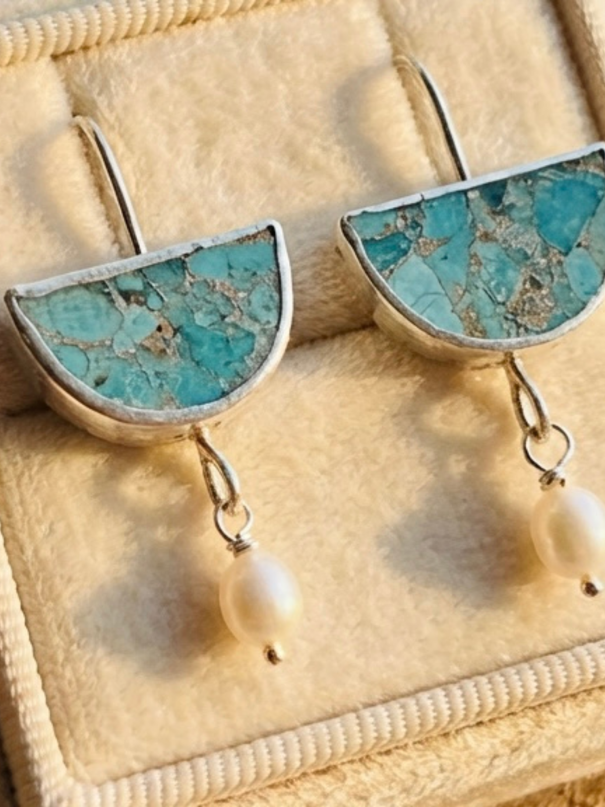 handcrafted_light_blue_azurite_earrings_sterling_silver