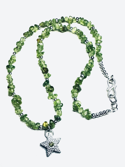 handcrafted_peridot_star_pendant_necklace_sterling_silver