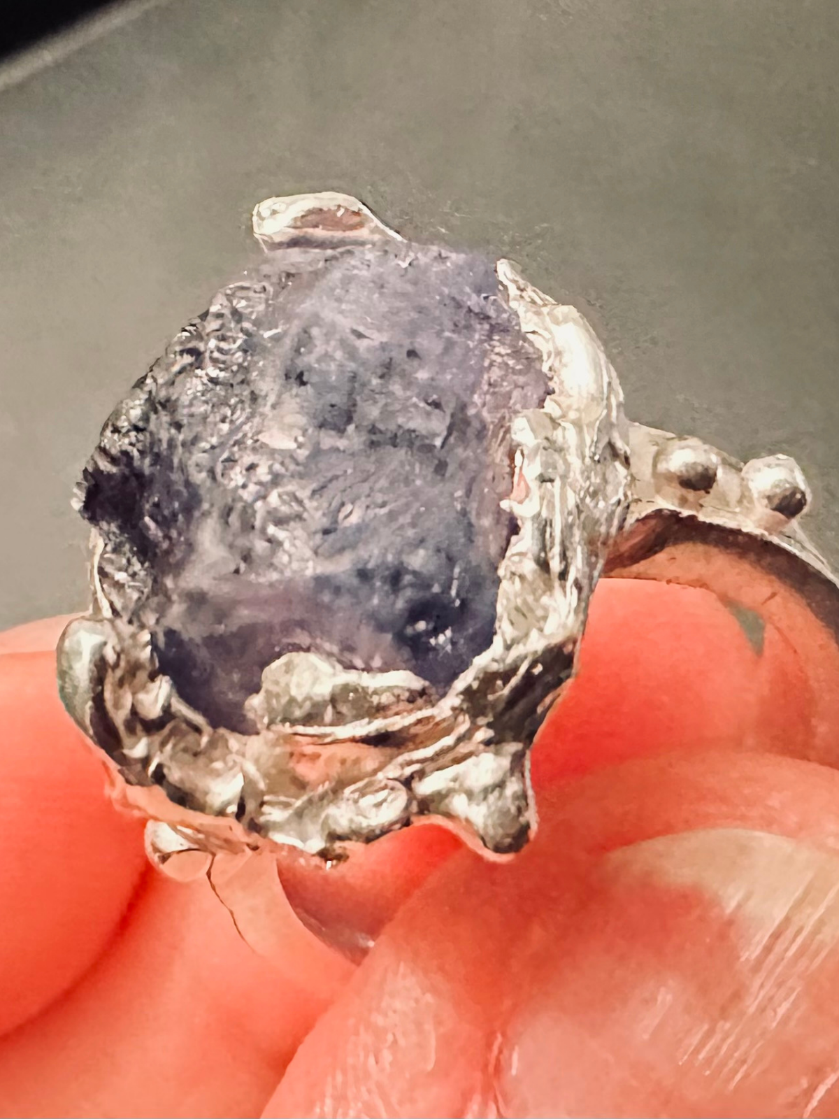 handcrafted_raw_blue_tanzanite_ring_sterling_silver