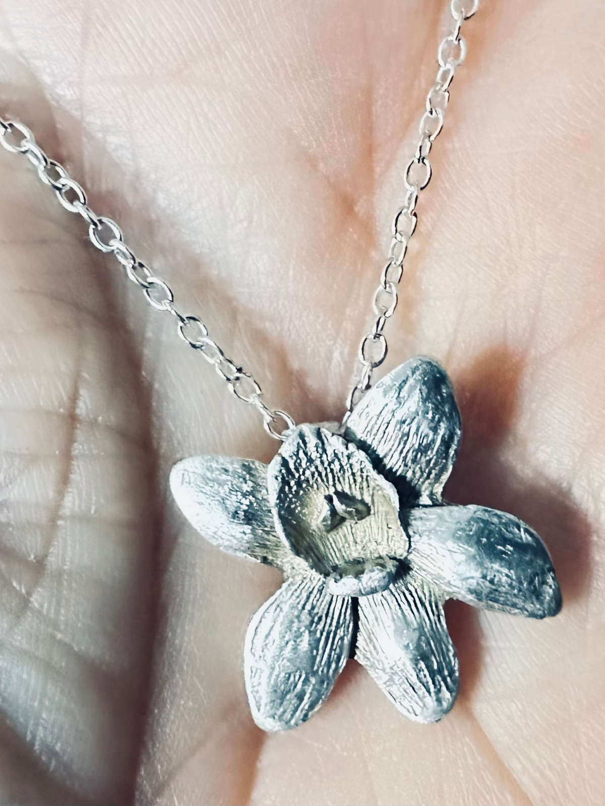 handmade_fine_silver_orchard_pendant_necklace