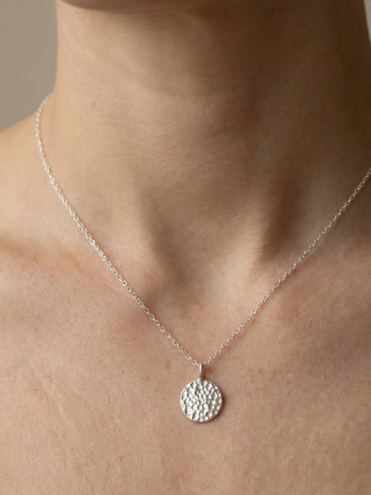 minimal_textured_disc_pendant_silver_necklace