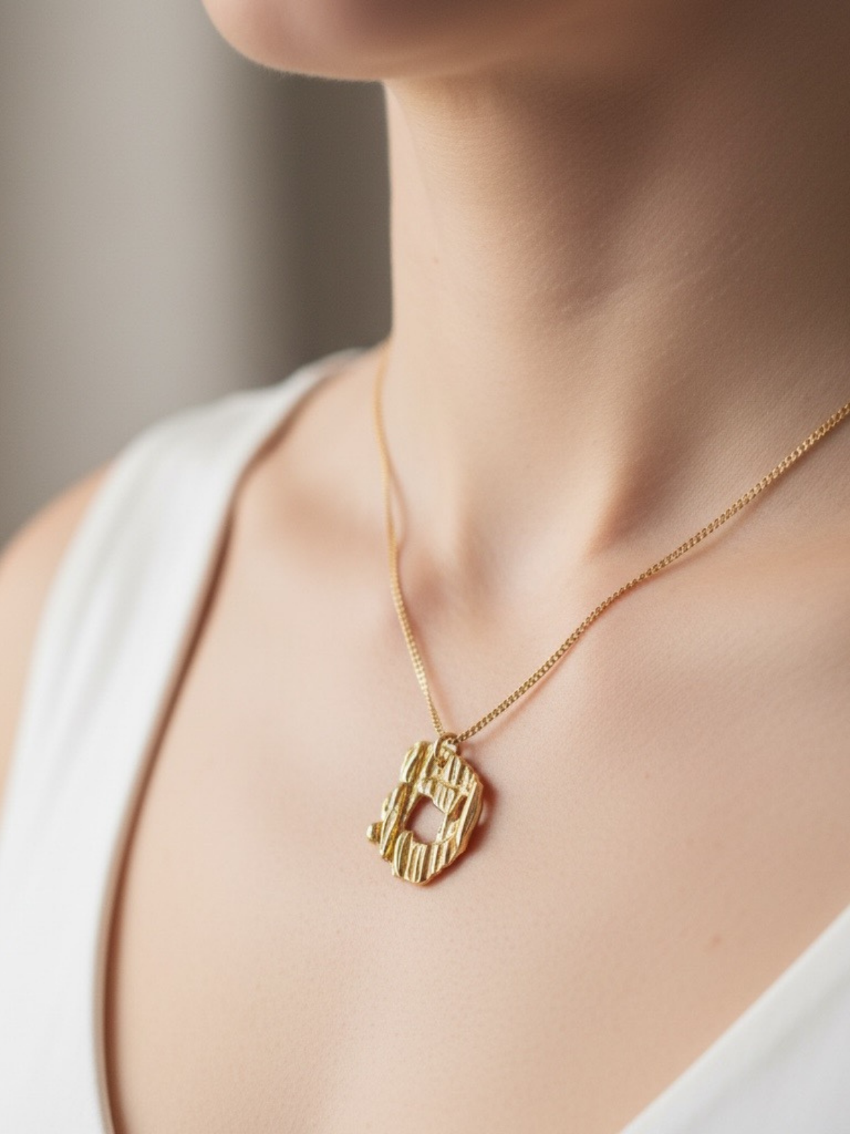 minimalist_bronze_pendant_necklace_gold_chain