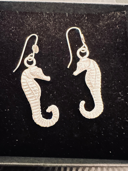 ocean_inspired_seahorse_earrings_sterling_silver