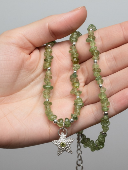 peridot_gemstone_star_necklace_silver