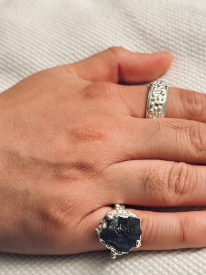 raw_tanzanite_gemstone_ring_recycled_silver