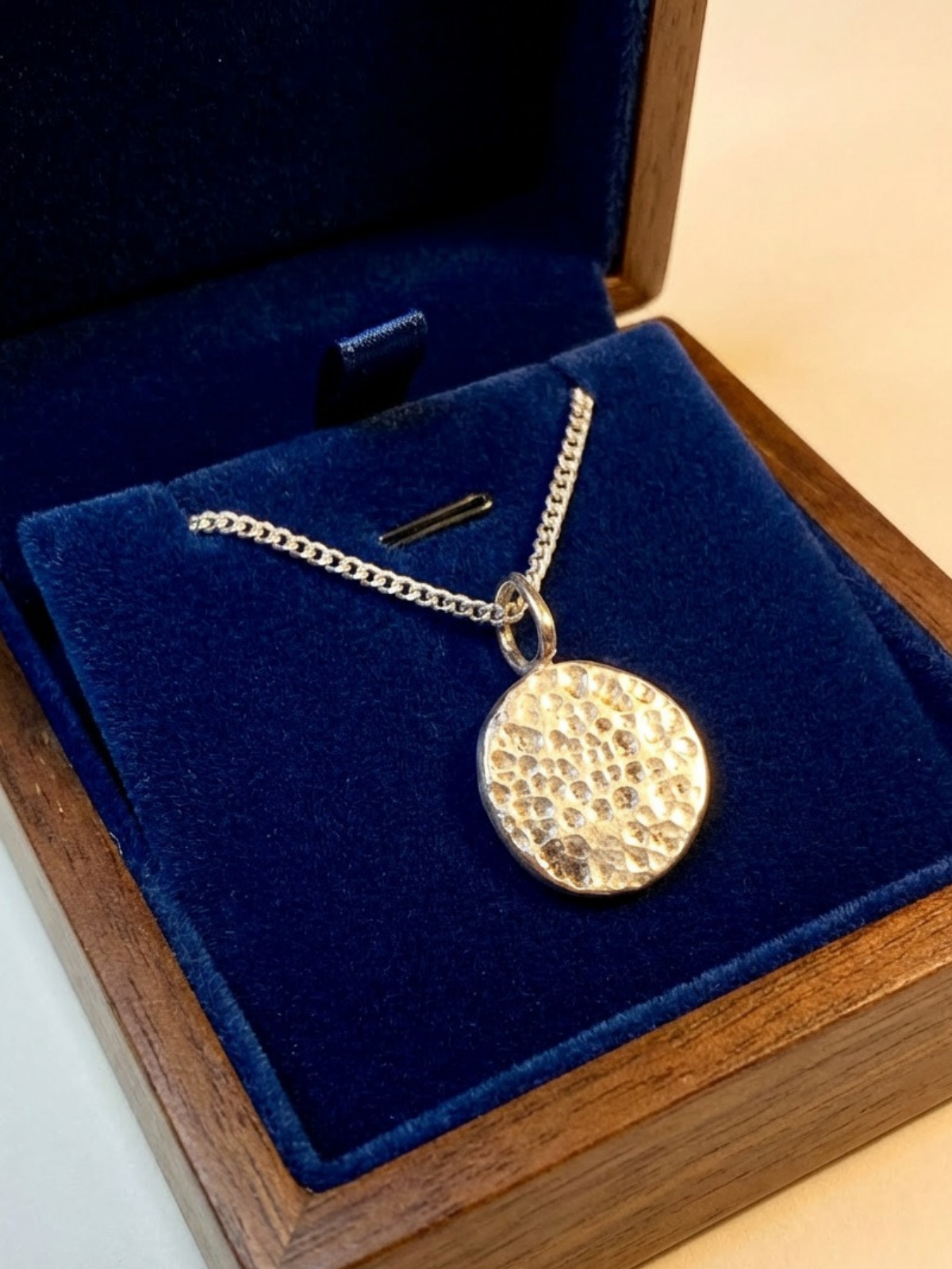 textured_disc_sterling_silver_pendant_necklace